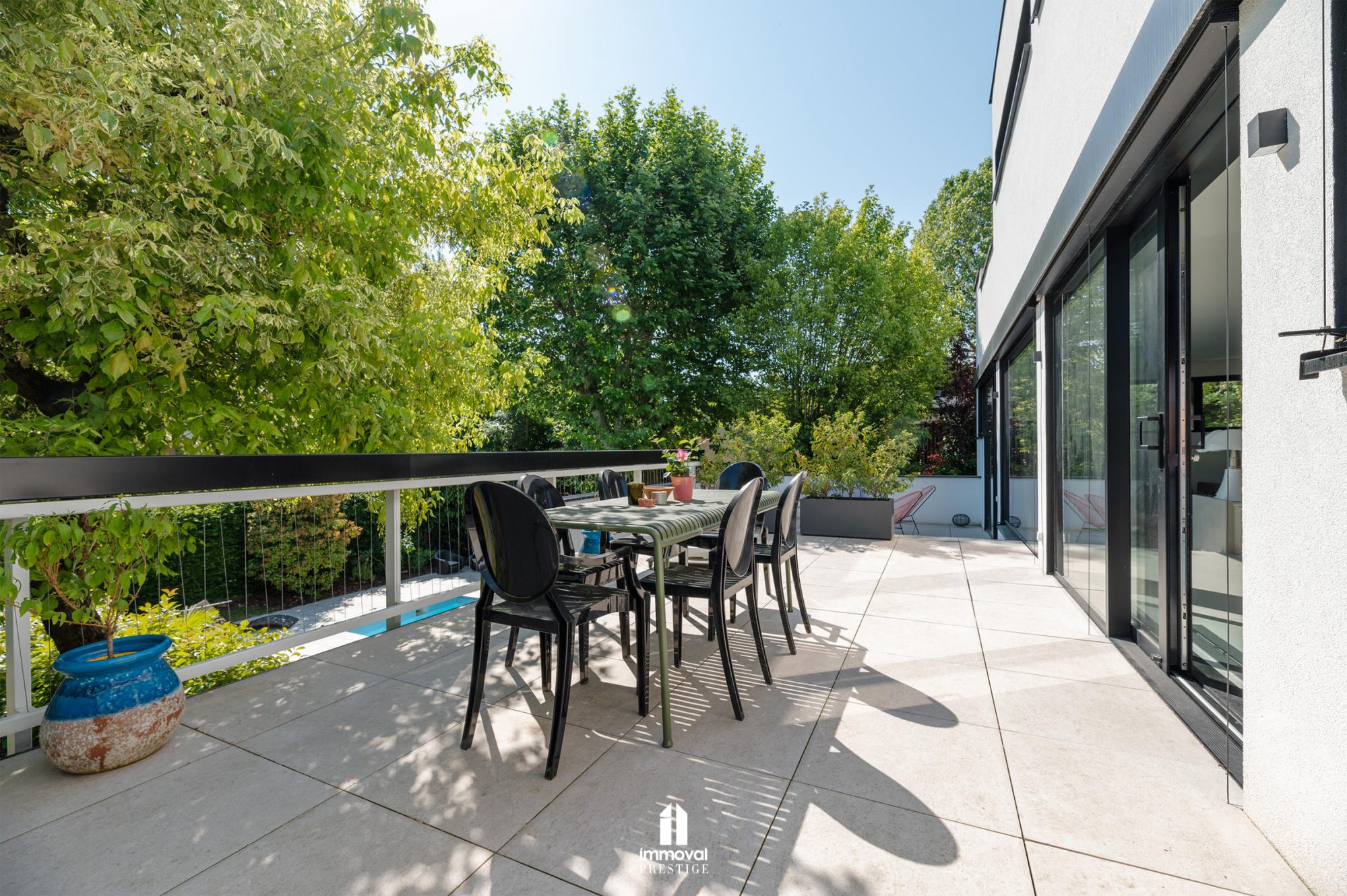 Début Robertsau, villa de 257m2 sur 7,72ares, et piscine