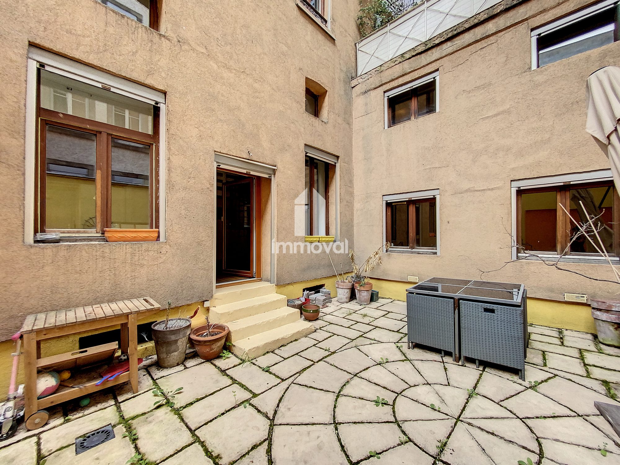 TRIBUNAL 3/4P de 101.51m² + terrasse de 30m²