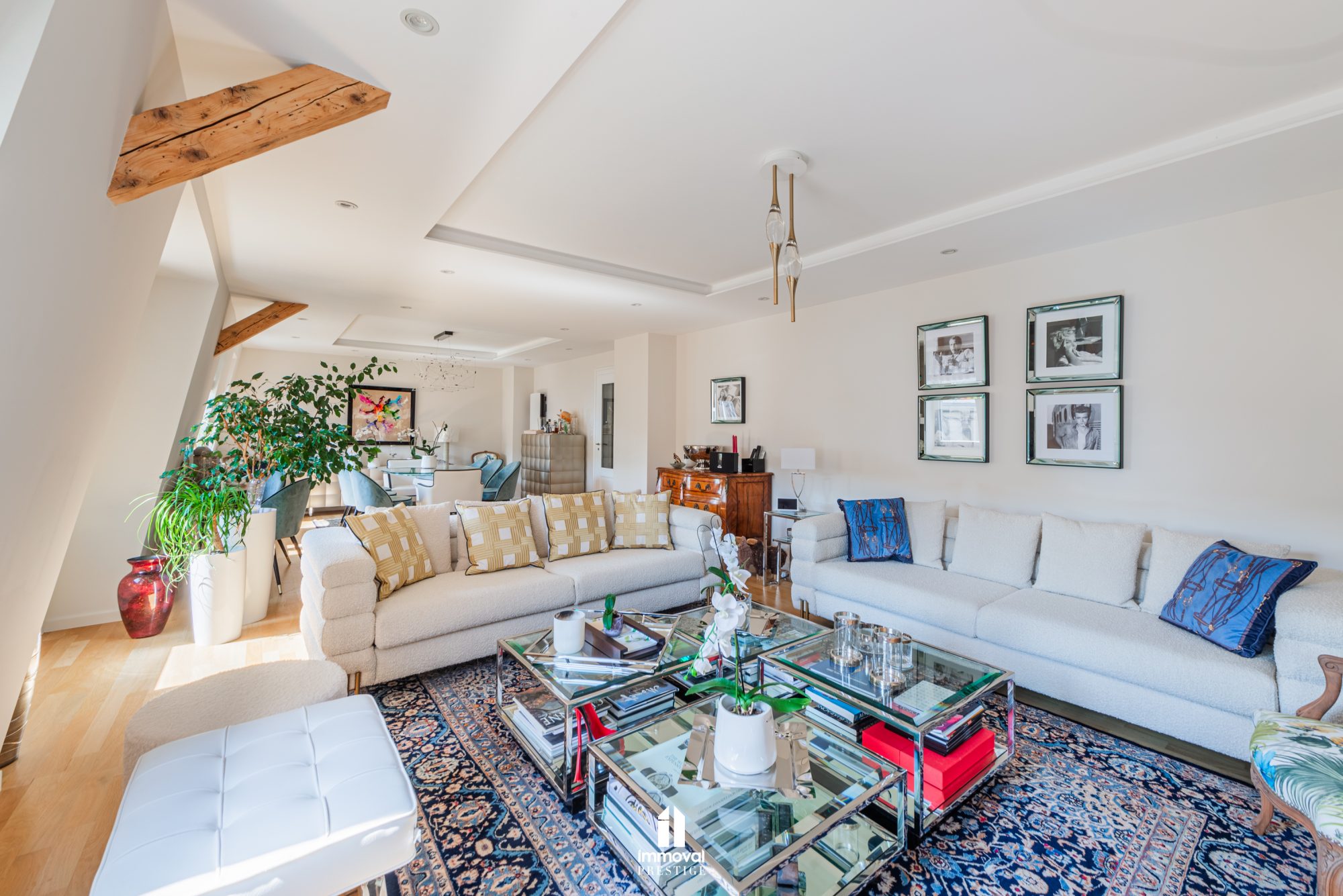 Duplex 137m2, ascenseur privatif et cave